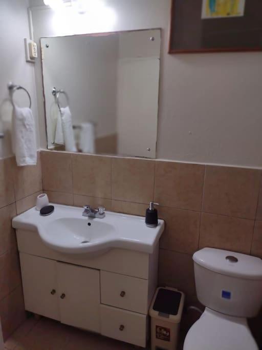 Club Caribbean Apartments Runaway Bay Εξωτερικό φωτογραφία