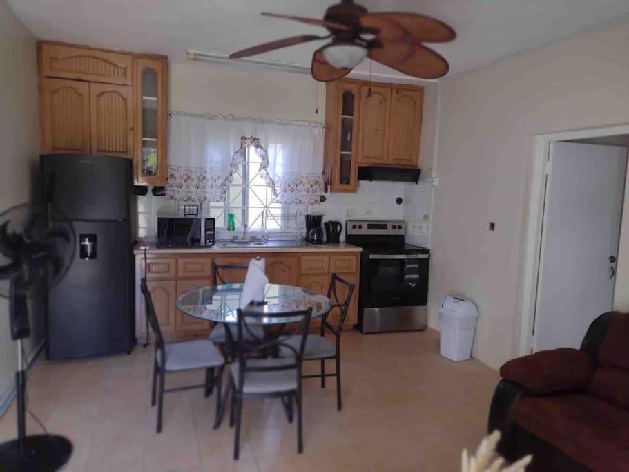 Club Caribbean Apartments Runaway Bay Εξωτερικό φωτογραφία